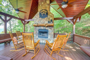 Mineral Bluff Bear Ridge Cabin with Hot Tub!